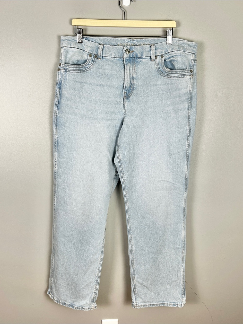 AMERICAN EAGLE‎ Curvy Straight Jean Sz 16 Light Wash High Rise